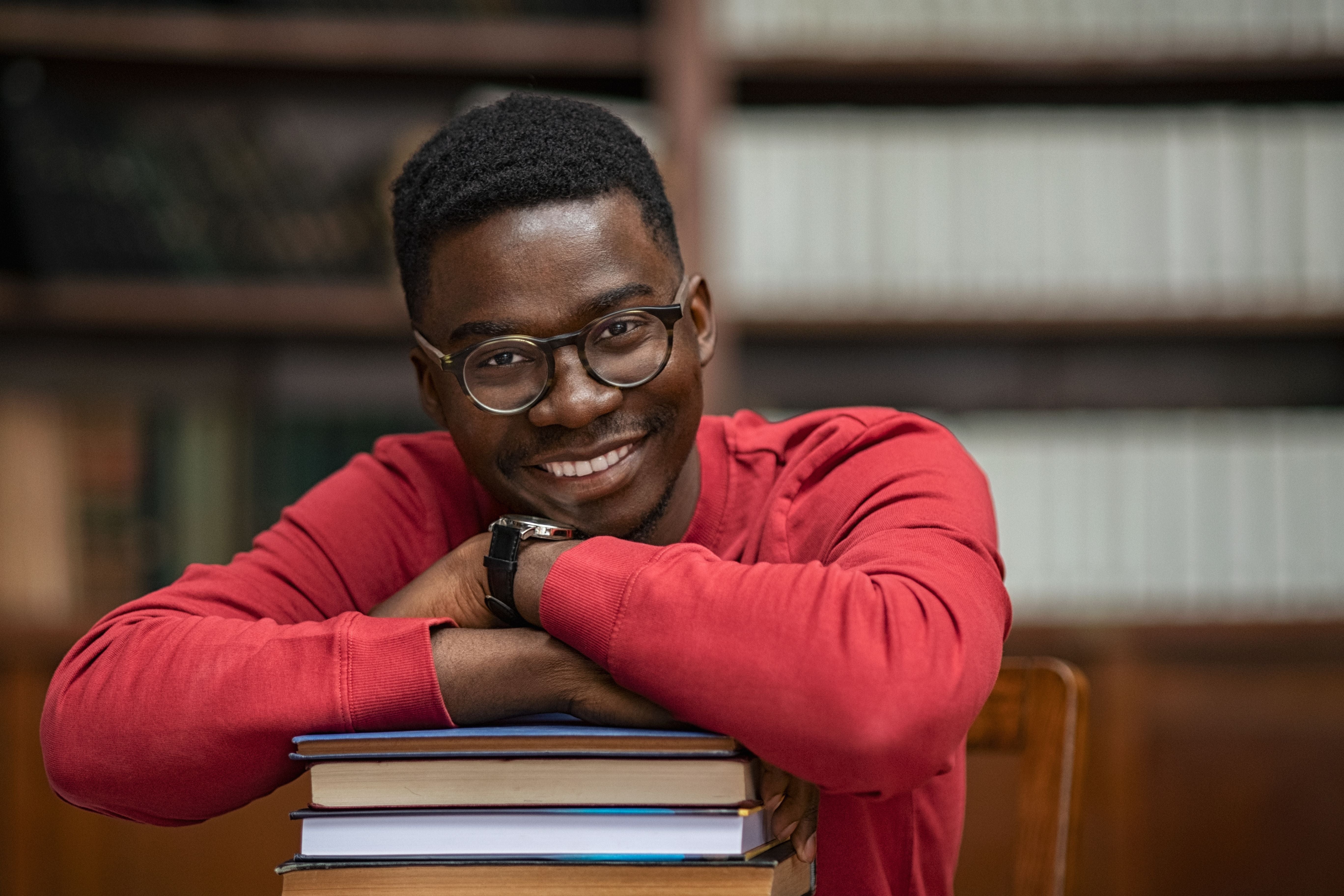 The Best Glasses Frames for Students: Style, Comfort, and Durability