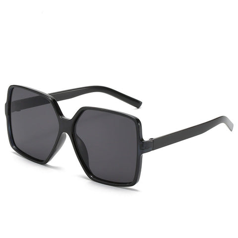 Zoie New Fashion Large Frame Sunglasses for Travel, Fashion, and Parties image